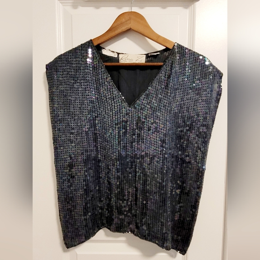 Vintage V Neck Sequin and Beaded Detail Top M